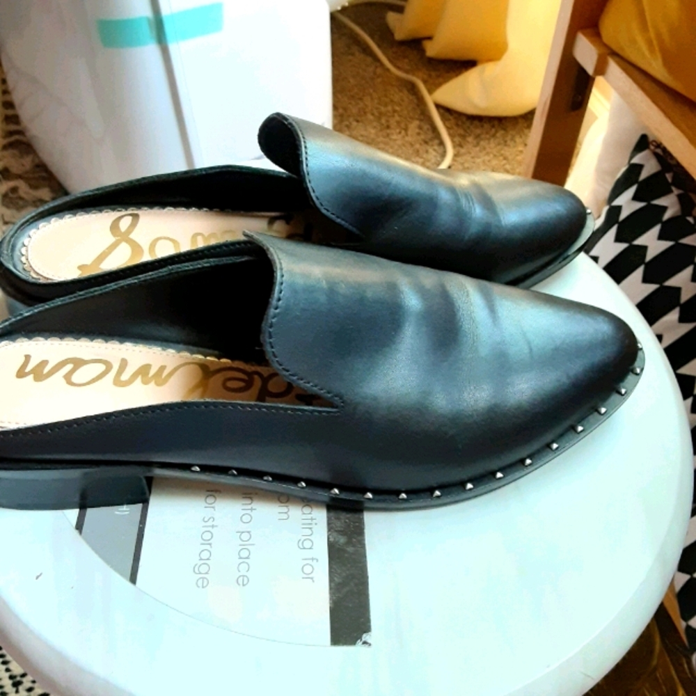 Gorgeous comfortable mules